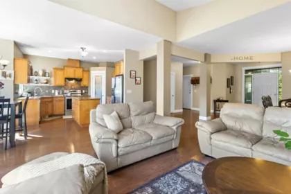 11279 Creekside Street, Maple Ridge, BC, Maple Ridge — Single Family Residence for sale