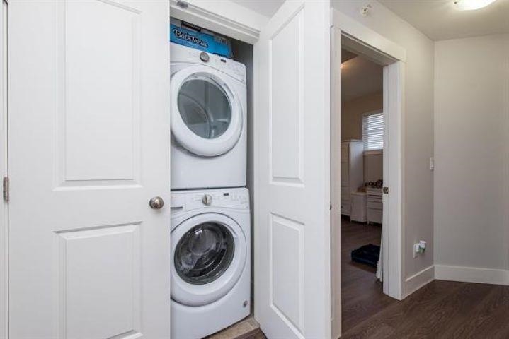 Hallway Photo of 22 46570 Macken Avenue, Chilliwack, BC