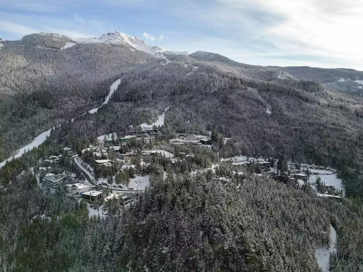 Living Room Photo of 2915 Heritage Peaks Trail, Whistler, BC