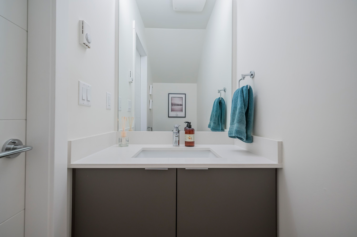 Kitchen Photo of 207 6950 Nicholson Road, Delta, BC