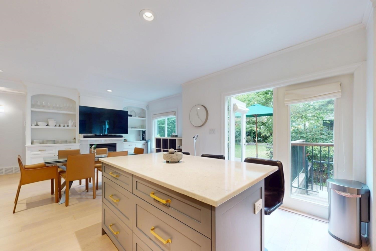 Breakfast Nook Photo of 3161 W 43rd Avenue, Vancouver, BC