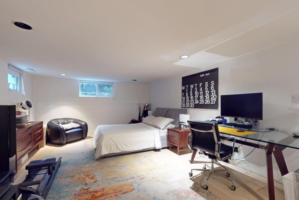 Entry Foyer Photo of 3161 W 43rd Avenue, Vancouver, BC