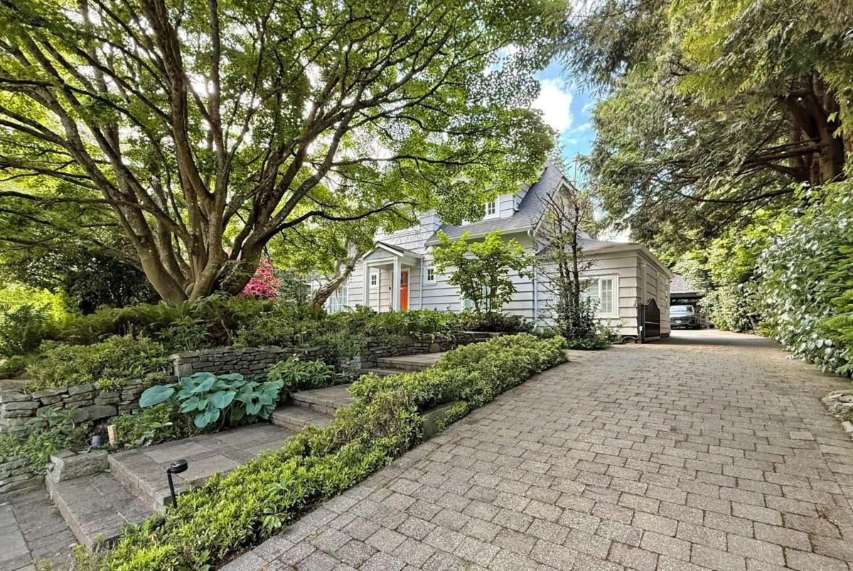 Front Yard Photo of 3161 W 43rd Avenue, Vancouver, BC