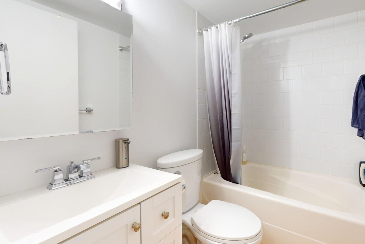 Laundry Room Photo of 3161 W 43rd Avenue, Vancouver, BC