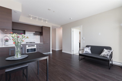 2808 570 Emerson Street, Coquitlam, BC, Coquitlam — Apartment/Condo for sale