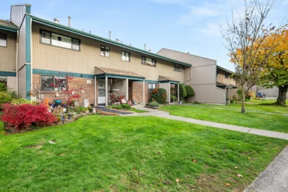 5 5850 177b Street, Surrey, BC, Surrey — Townhouse for sale