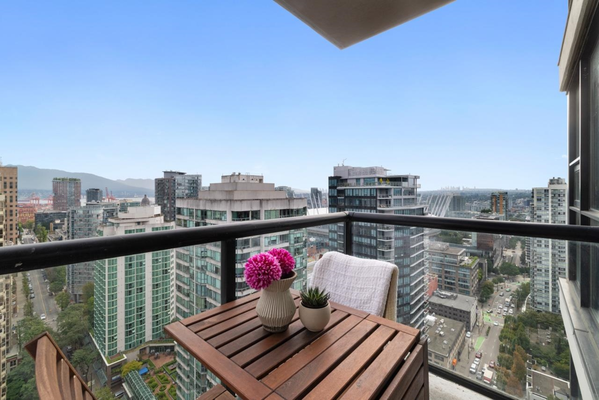 Guest Bathroom Photo of 3002 909 Mainland Street, Vancouver, BC