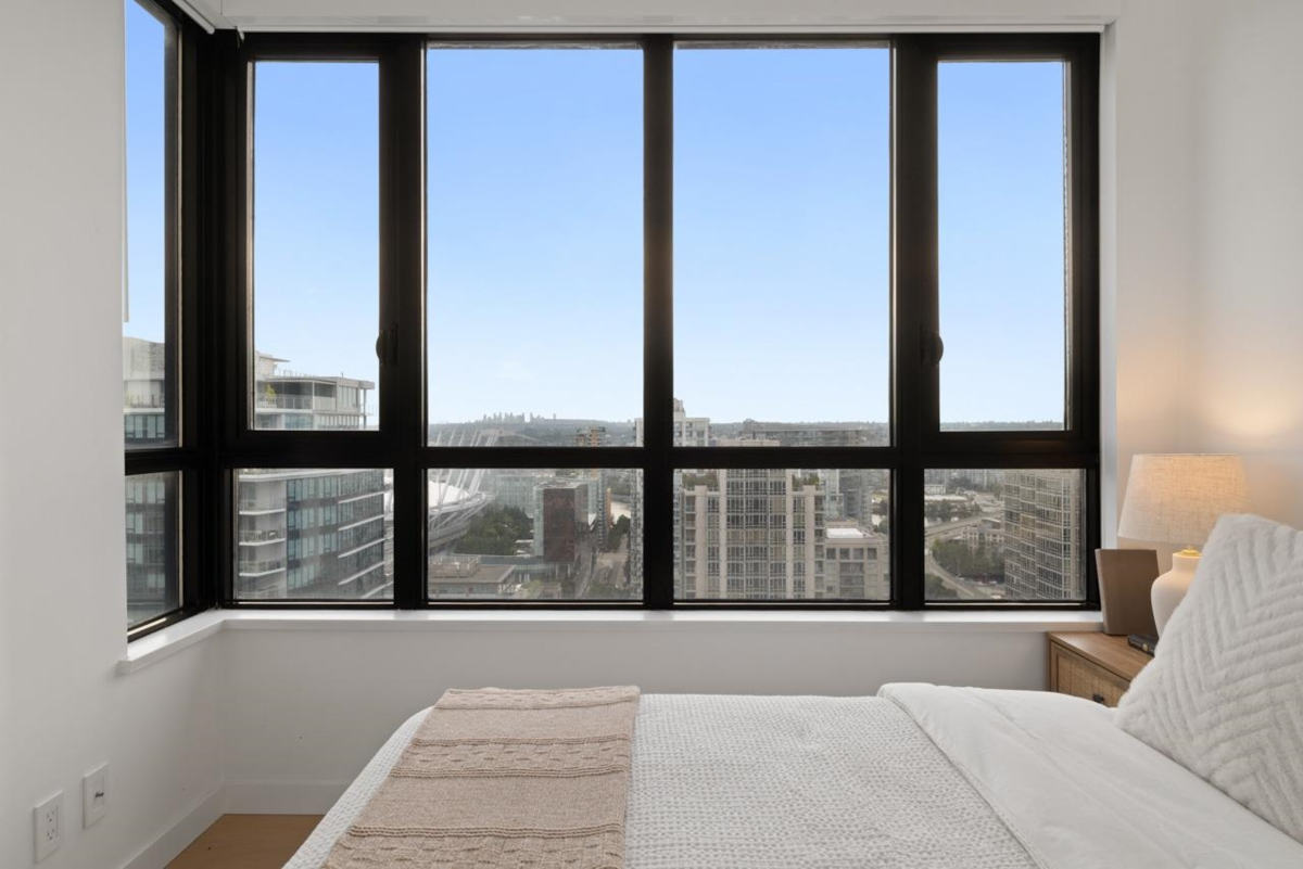 Outdoor Patio Photo of 3002 909 Mainland Street, Vancouver, BC