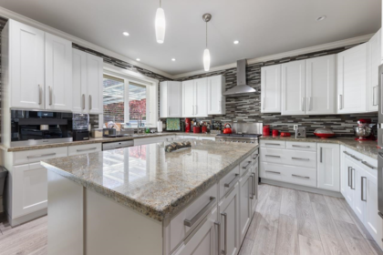 Breakfast Nook Photo of 16211 31 Avenue, Surrey, BC