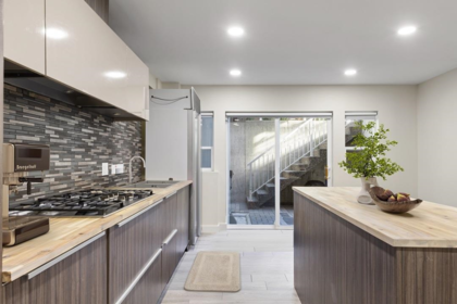 Outdoor Deck Photo of 16211 31 Avenue, Surrey, BC
