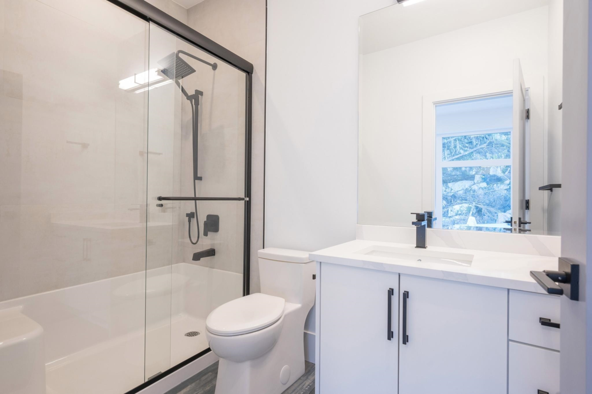 Guest Bathroom Photo of 9113 Riverside Drive, Whistler, BC