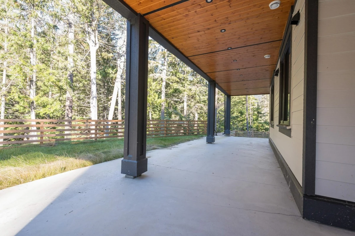 Laundry Room Photo of 9113 Riverside Drive, Whistler, BC