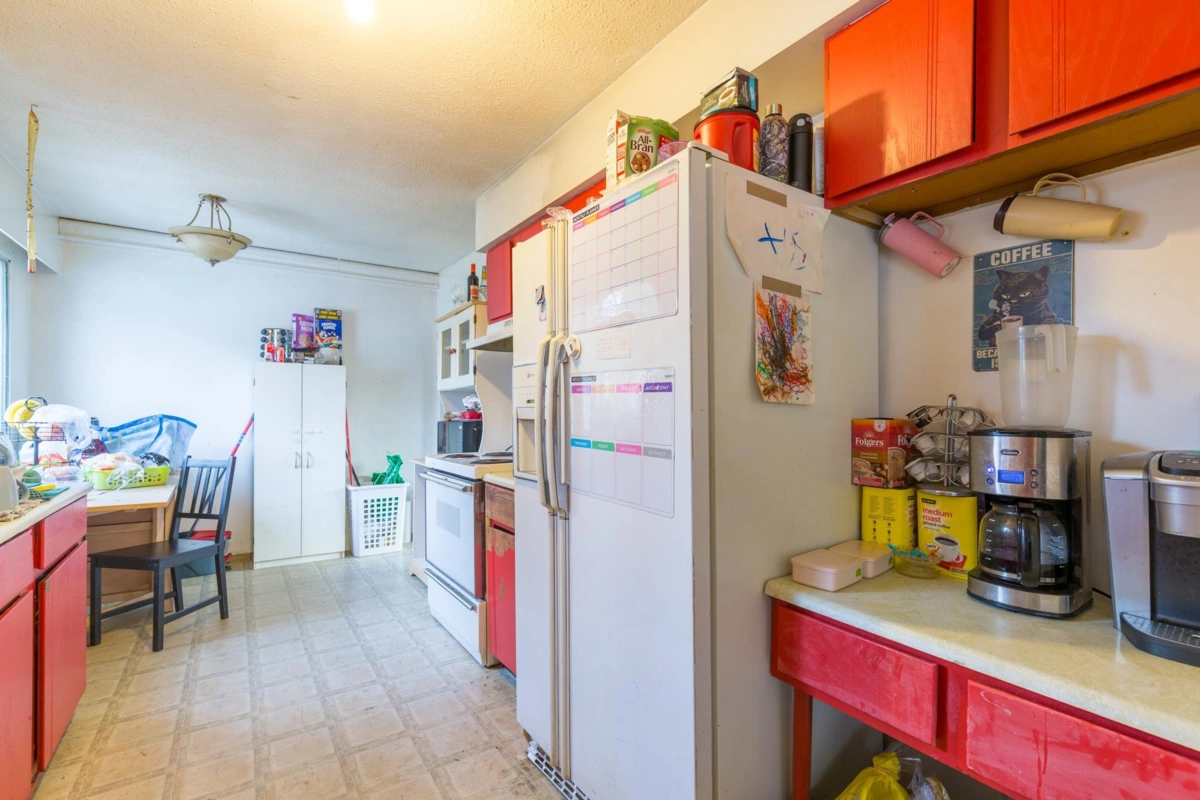 Bedroom 2 Photo of 32633 Marshall Road, Abbotsford, BC