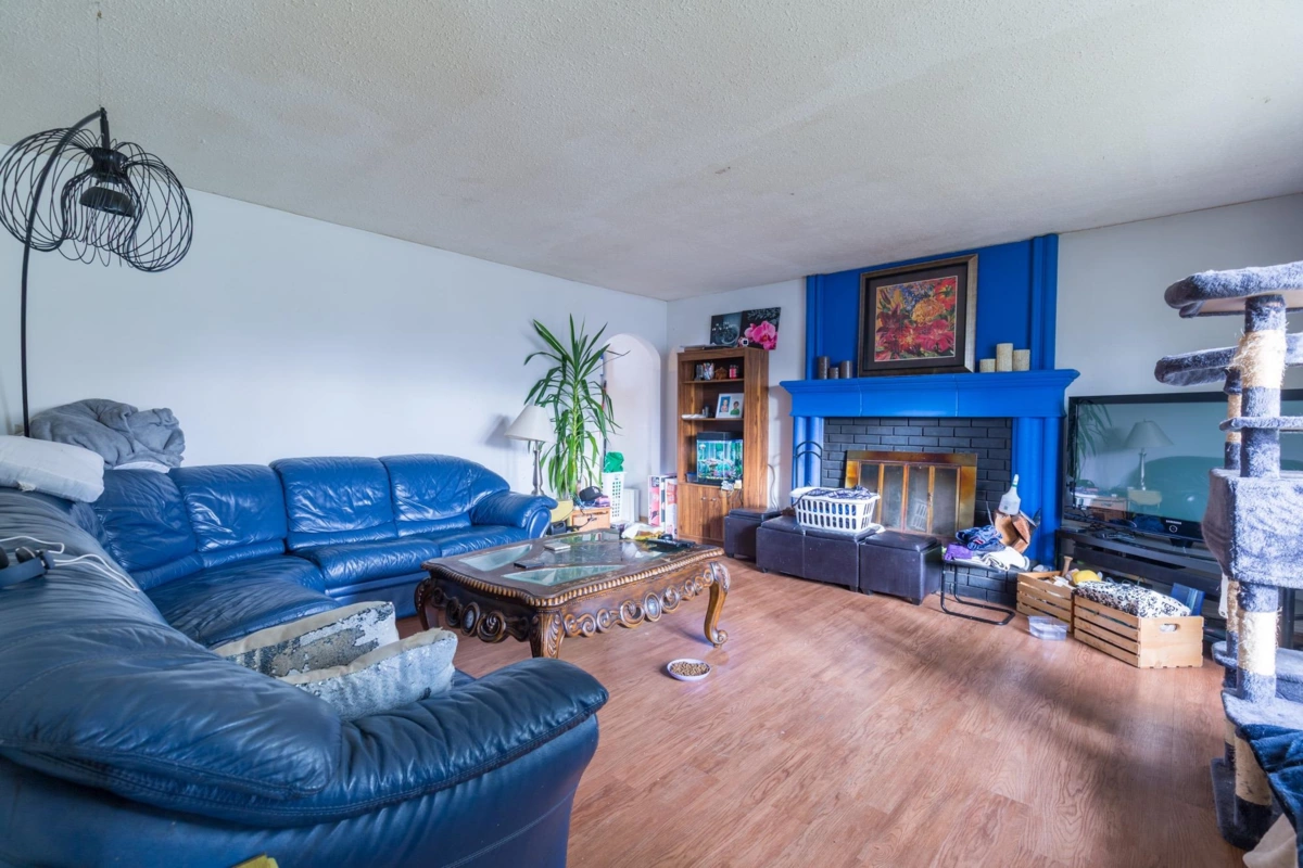 Dining Area Photo of 32633 Marshall Road, Abbotsford, BC