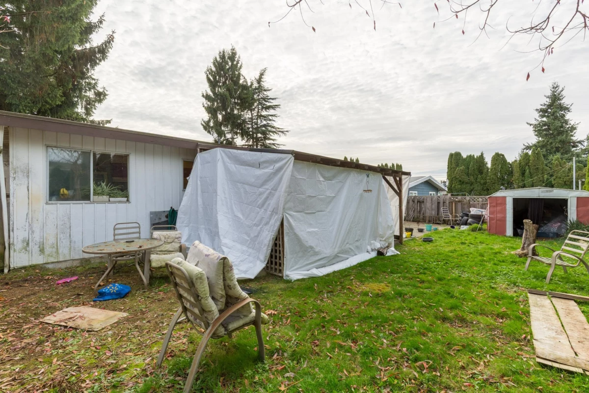 Front Yard Photo of 32633 Marshall Road, Abbotsford, BC