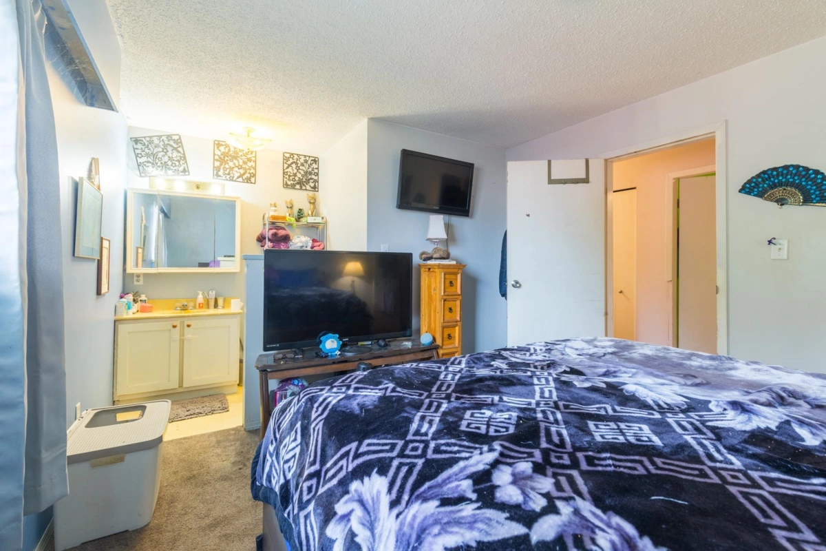 Staircase Photo of 32633 Marshall Road, Abbotsford, BC