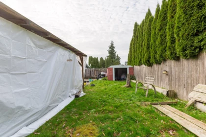Swimming Pool Photo of 32633 Marshall Road, Abbotsford, BC
