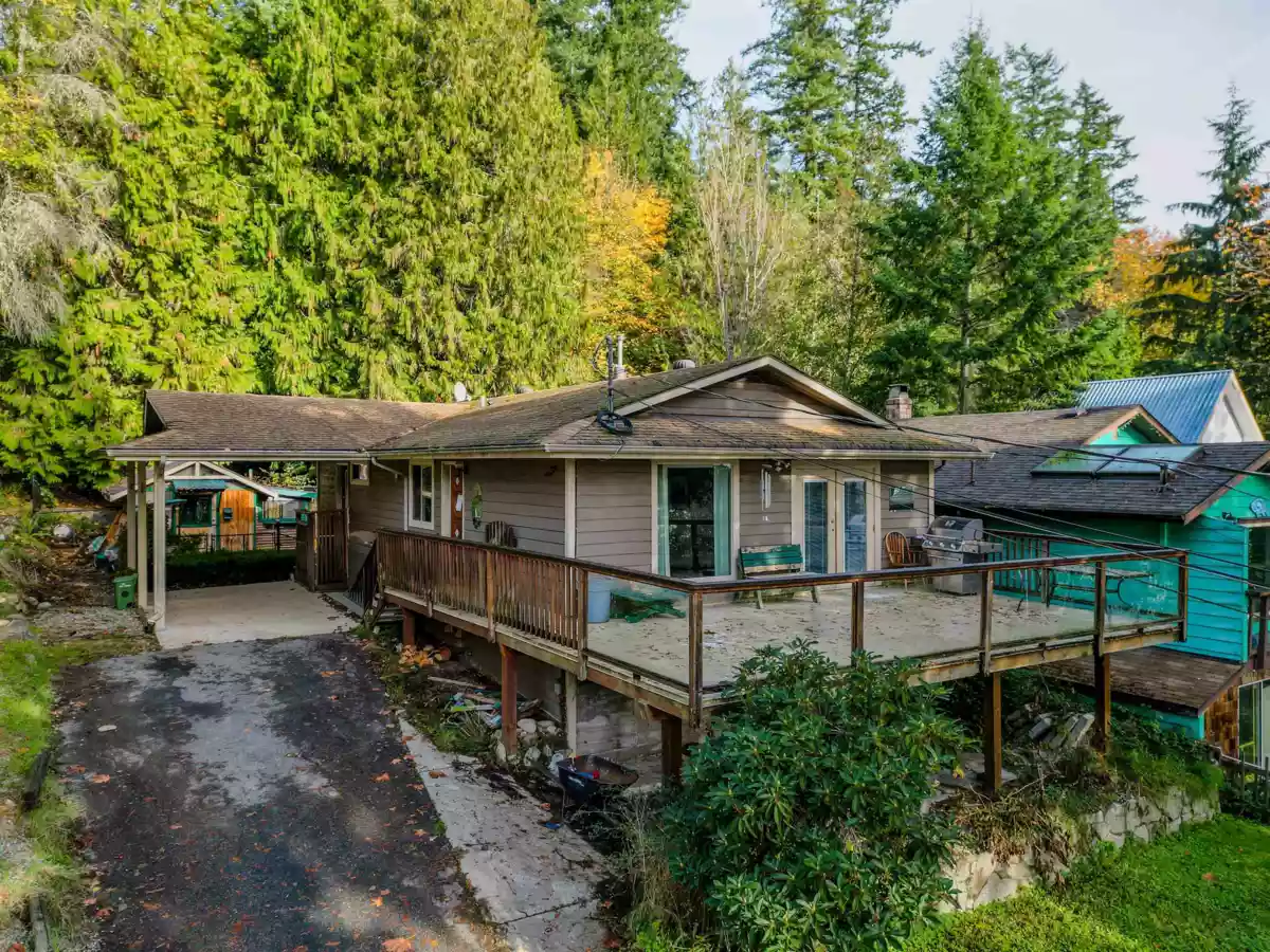 Exterior Front Photo of 538 Reed Road, Gibsons, BC