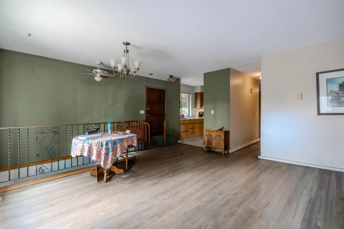 Family Room Photo of 538 Reed Road, Gibsons, BC