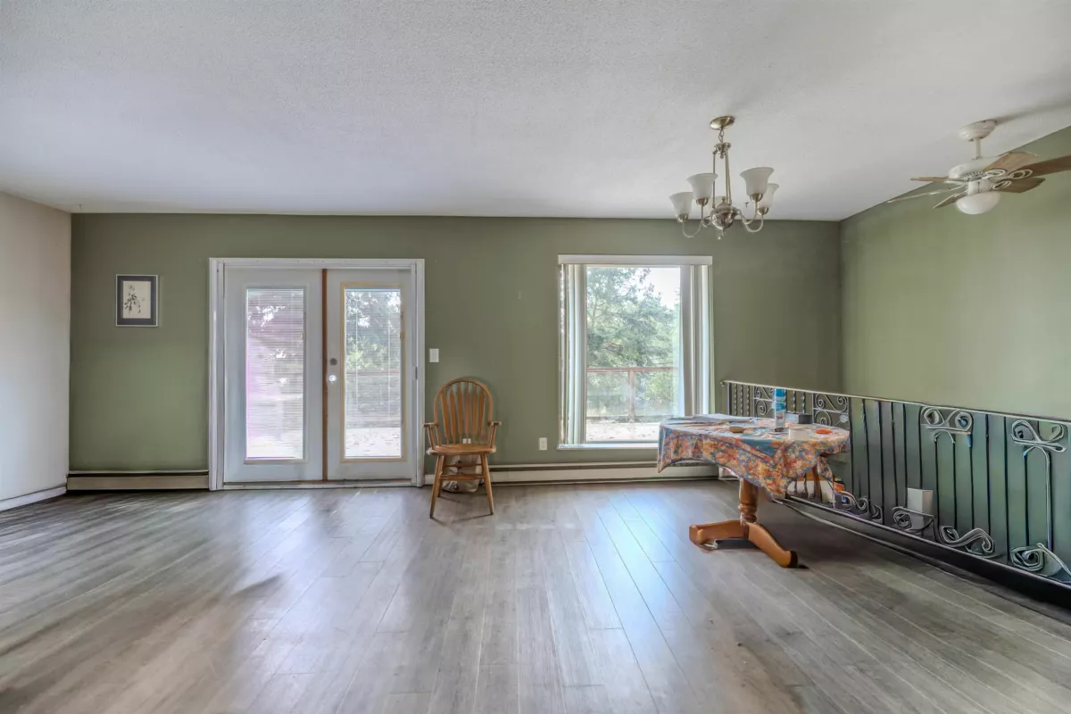 Living Room Photo of 538 Reed Road, Gibsons, BC