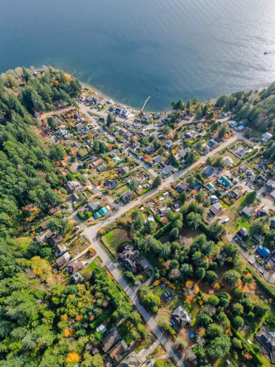 Outdoor Deck Photo of 538 Reed Road, Gibsons, BC