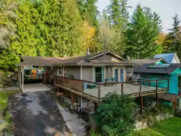 538 Reed Road, Gibsons, BC, Gibsons & Area — 3 bed single family residence for sale