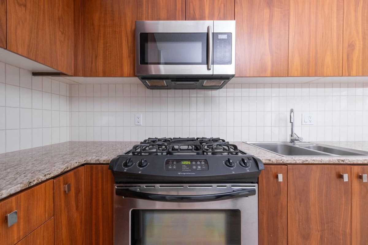 Breakfast Nook Photo of 302 1030 W Broadway Street, Vancouver, BC