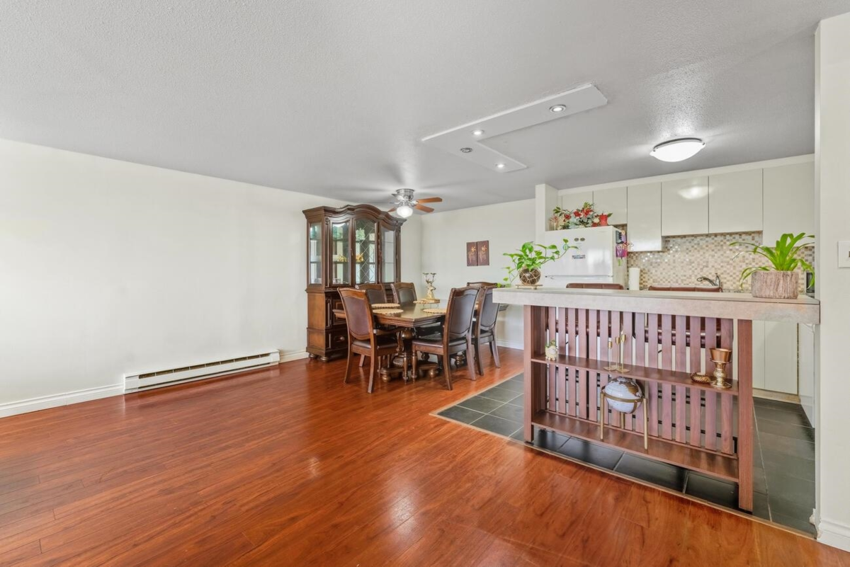 Dining Area Photo of 504 534 Sixth Street, New Westminster, BC