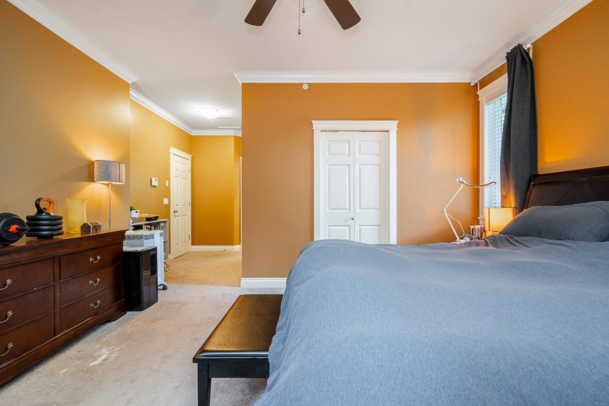 Entry Foyer Photo of 16 13210 Shoesmith Crescent, Maple Ridge, BC