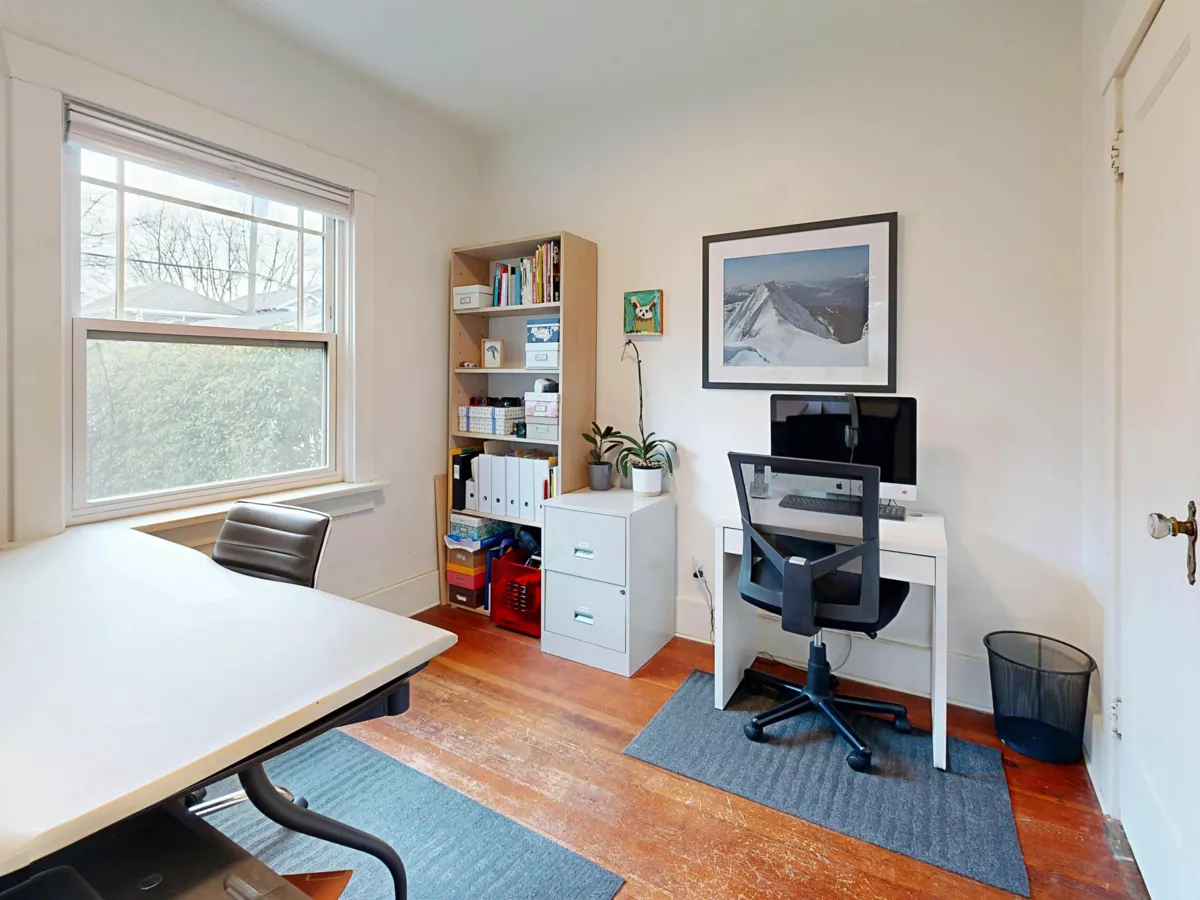 Dining Area Photo of 2640 Mcgill Street, Vancouver, BC