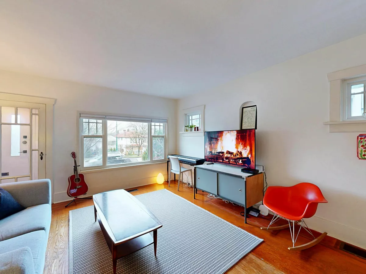 Primary Bedroom Photo of 2640 Mcgill Street, Vancouver, BC
