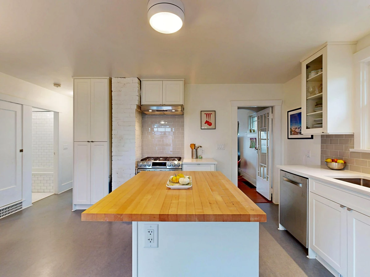 Street View Photo of 2640 Mcgill Street, Vancouver, BC