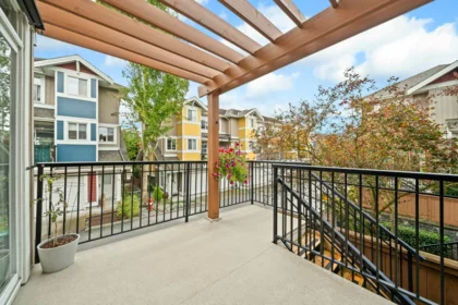 Hallway Photo of 20 6036 164 Street, Surrey, BC
