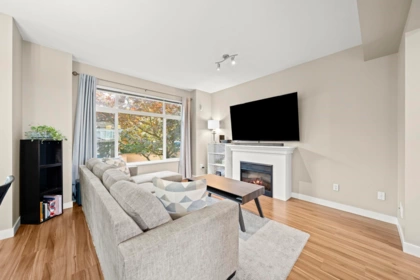 Kitchen Photo of 20 6036 164 Street, Surrey, BC