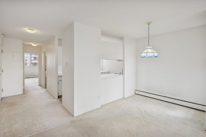 Breakfast Nook Photo of 301 1995 Beach Avenue, Vancouver, BC