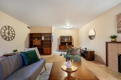 Dining Area Photo of 11055 Oriole Drive, Surrey, BC