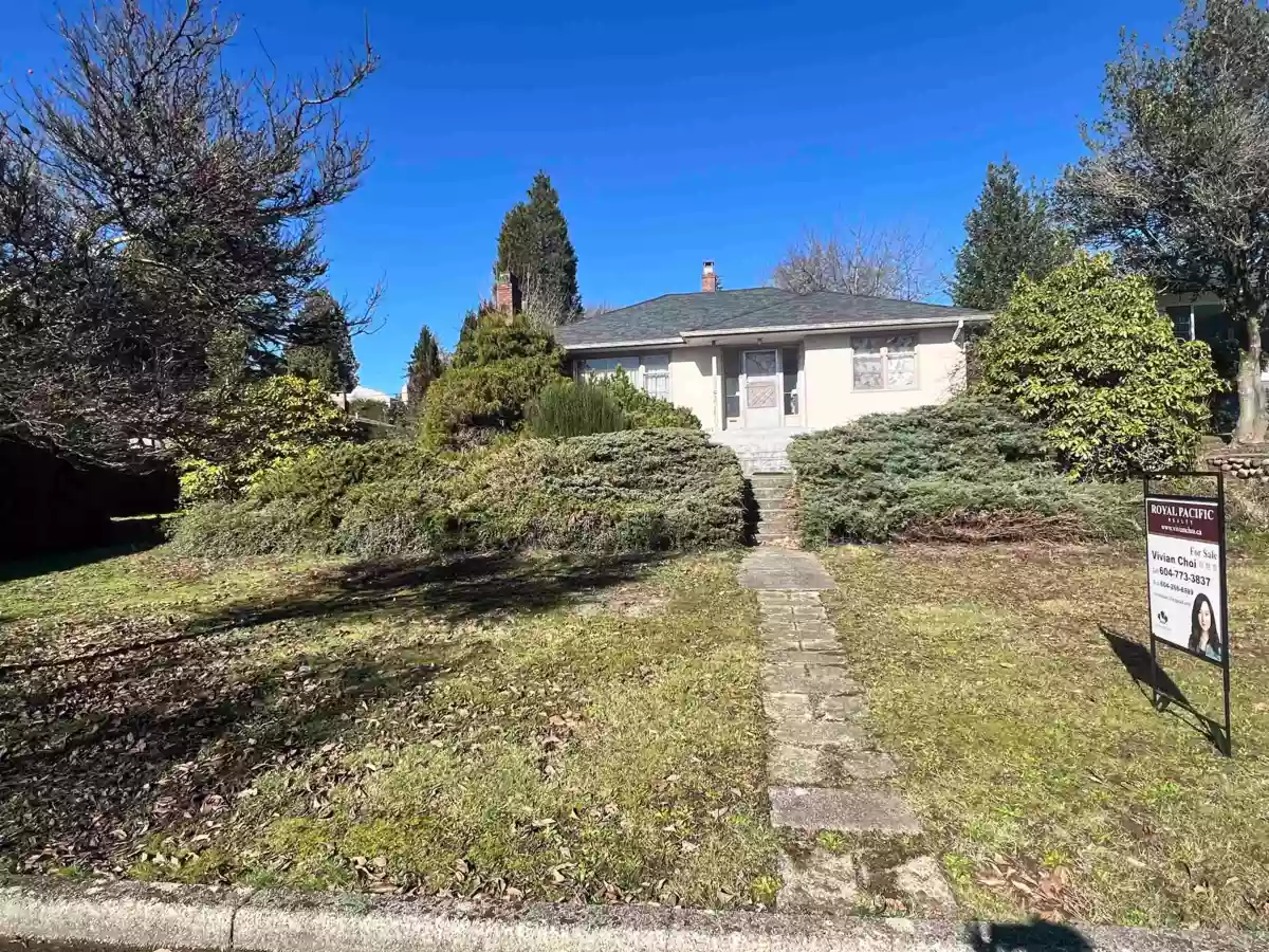 Bedroom 4 Photo of 1315 W 58th Avenue, Vancouver, BC