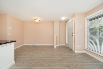 Kitchen Photo of 203 19705 56 Avenue, Langley, BC