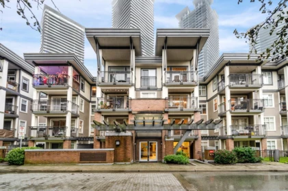 210 4868 Brentwood Drive, Burnaby, BC, Burnaby — Apartment/Condo for sale