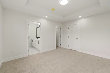 Entry Foyer Photo of 32520 Higginbottom Court, Mission, BC