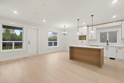 Kitchen Photo of 32520 Higginbottom Court, Mission, BC