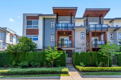 37 7947 209 Street, Langley, BC, Langley — Townhouse for sale