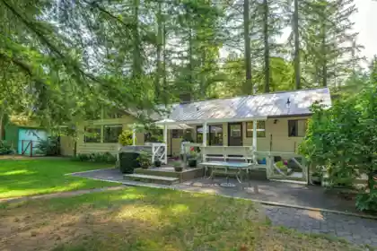 Front Yard Photo of 2546 200 Street, Langley, BC