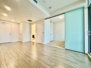 2501 6383 Mckay Avenue, Burnaby, BC, Burnaby — Apartment/Condo for sale