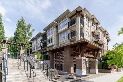 321 6828 Eckersley Road, Richmond, BC, Richmond — Apartment/Condo for sale