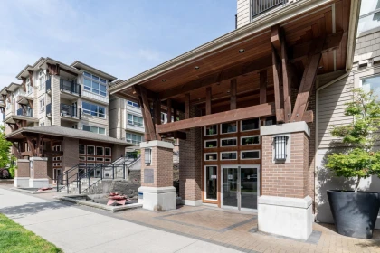 321 6828 Eckersley Road, Richmond, BC, Richmond — Apartment/Condo for sale