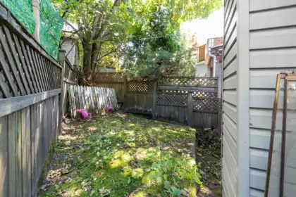 Backyard Photo of 332 St. Patricks Avenue, North Vancouver, BC