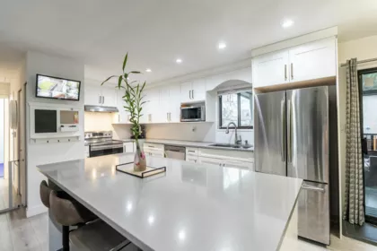 Breakfast Nook Photo of 13933 90a Avenue, Surrey, BC