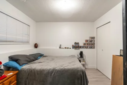 Laundry Room Photo of 13933 90a Avenue, Surrey, BC