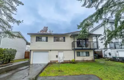 13933 90a Avenue, Surrey, BC, Surrey — Single Family Residence for sale
